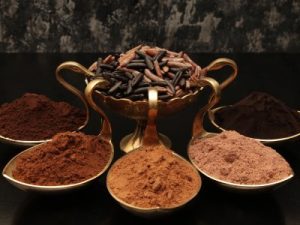 قهوه هسته خرما چی هست، چه خواصی داره، و چرا مصرفش می‌تونه برای سلامت مفید باشه