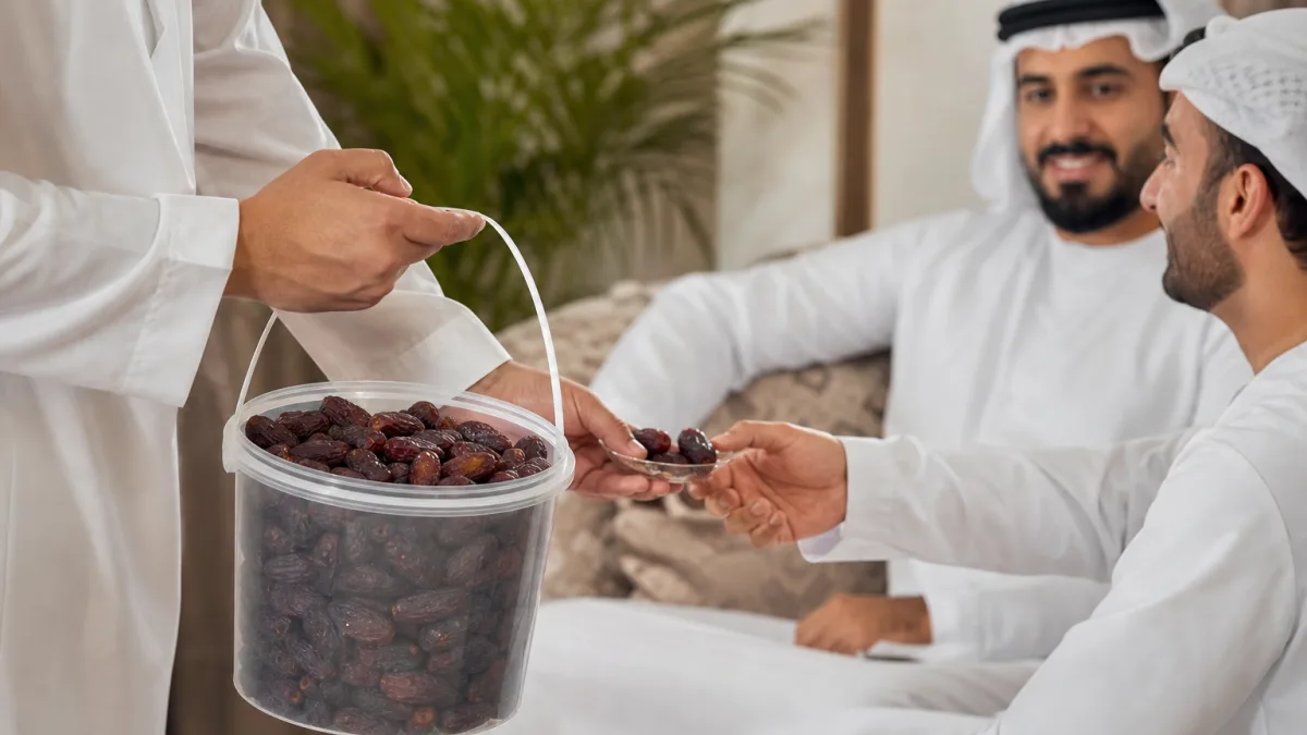 خرما پیارم سطلی برای خانواده‌های پرمصرف بسته‌بندی اقتصادی