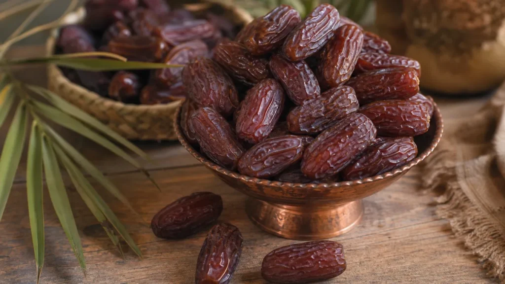 خرما پیارم حلوالند